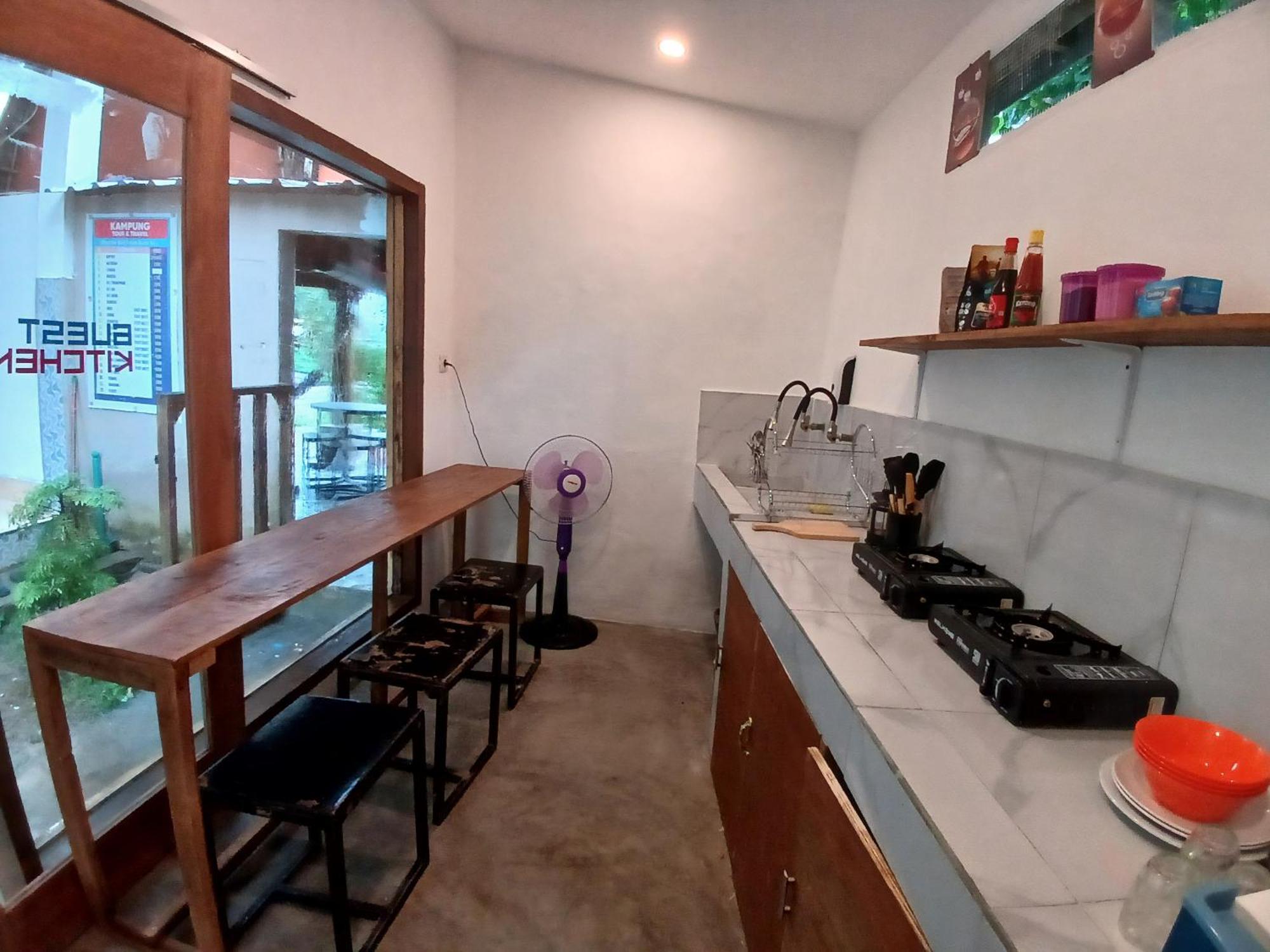 Roby Homestay Kuta  Exterior photo