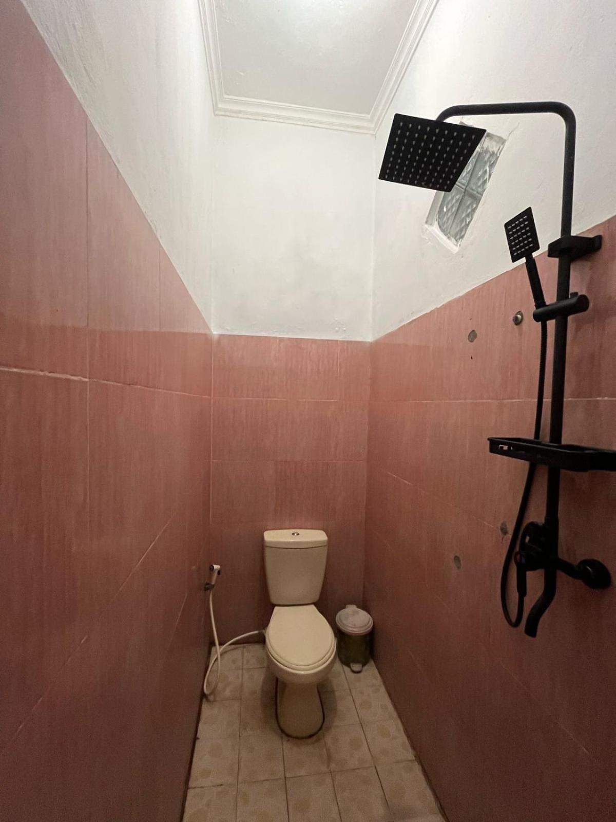 Roby Homestay Kuta  Room photo